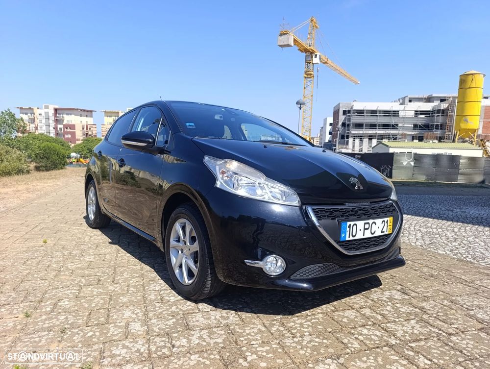 Peugeot 208 1.2 VTi Allure - 6