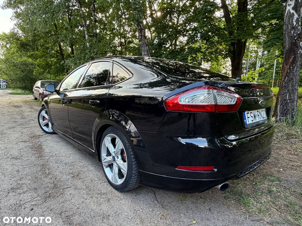 Ford Mondeo 2.0 EcoBoost Titanium - 11