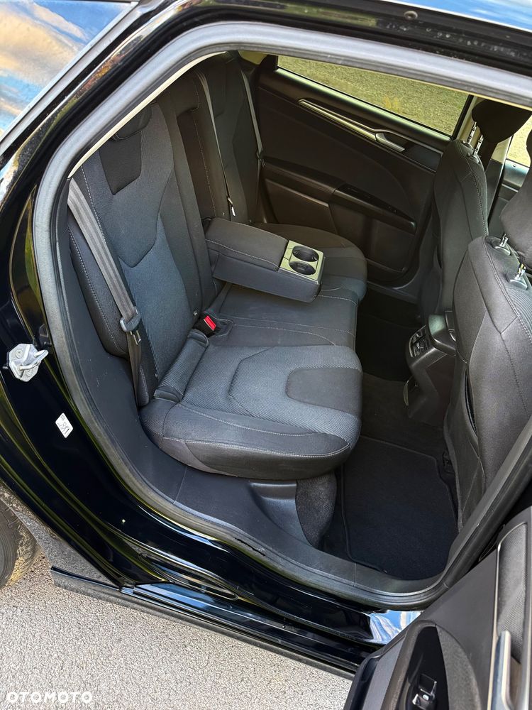 Ford Mondeo 2.0 TDCi Titanium PowerShift - 23