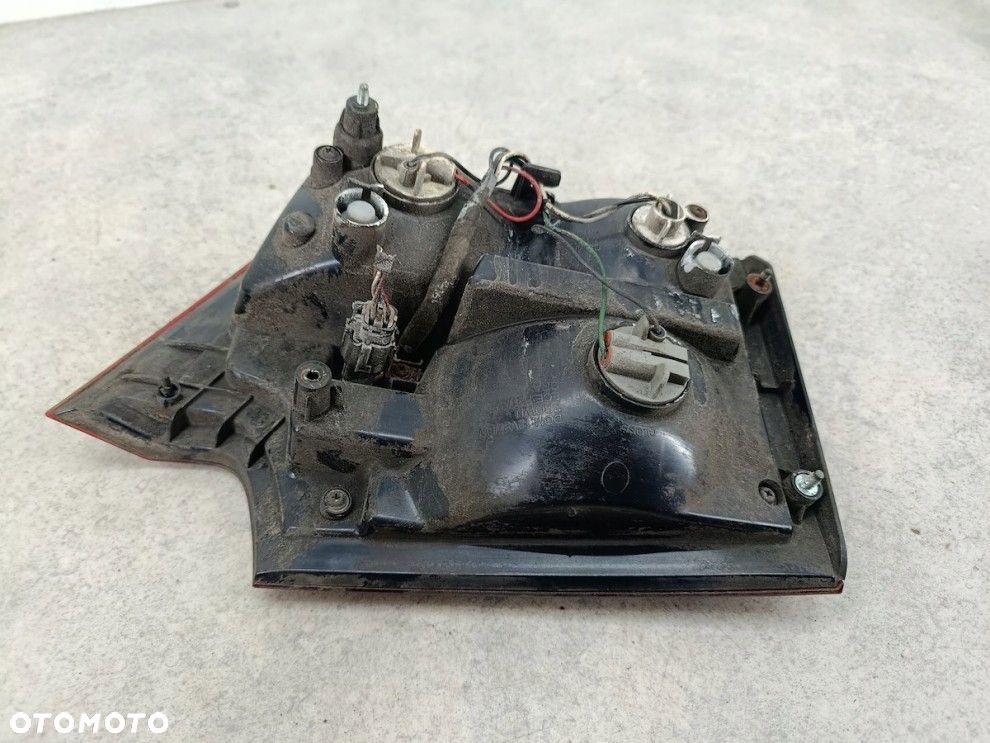 SSANGYONG KYRON PRAWA TYLNA LAMPA KLAPA ORYGINAŁ 83604-09 - 7