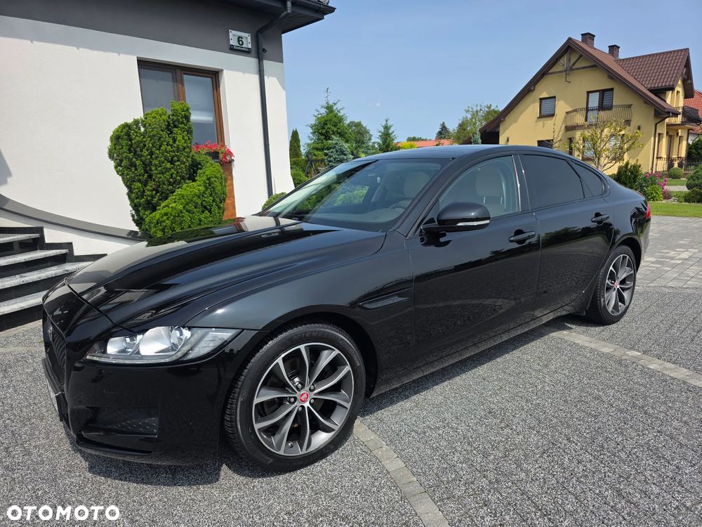 Jaguar XF - 2