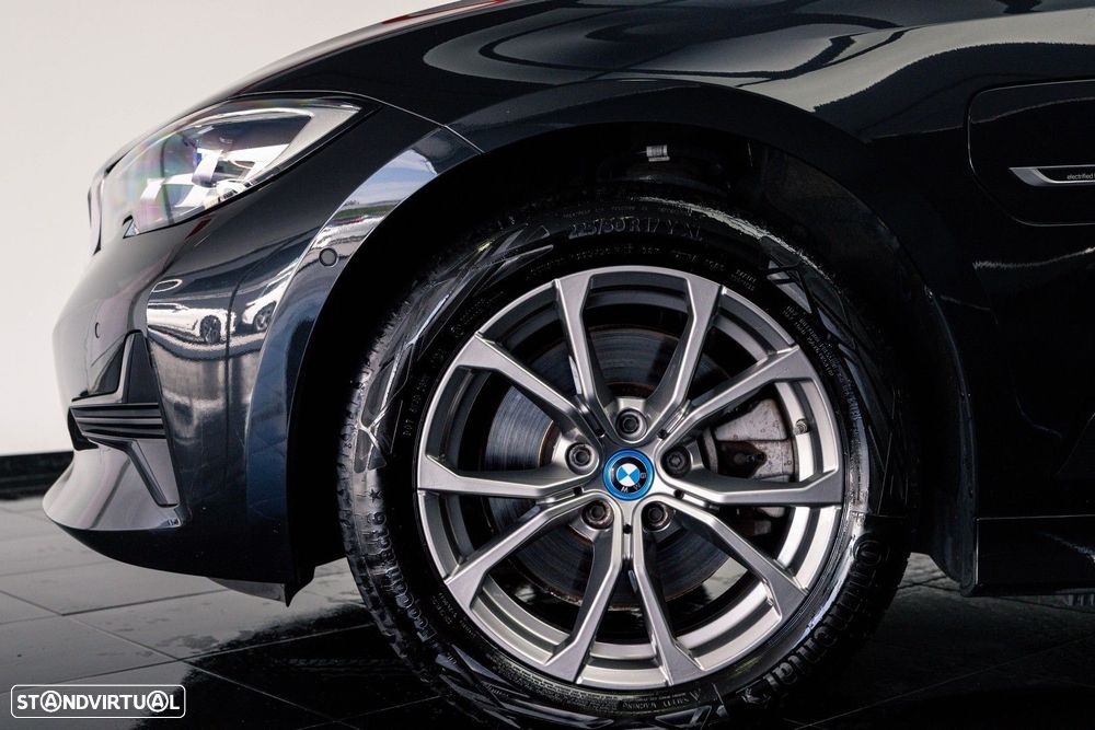 BMW 320 e Pack M Auto - 6