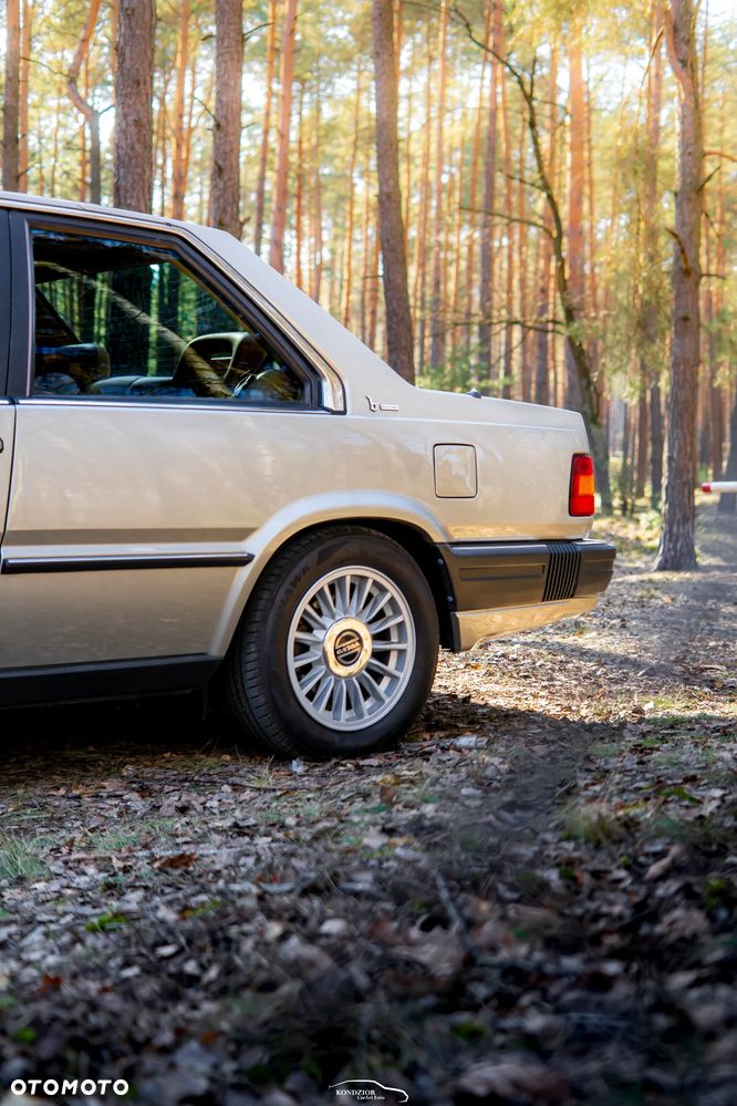 Volvo 780 - 21