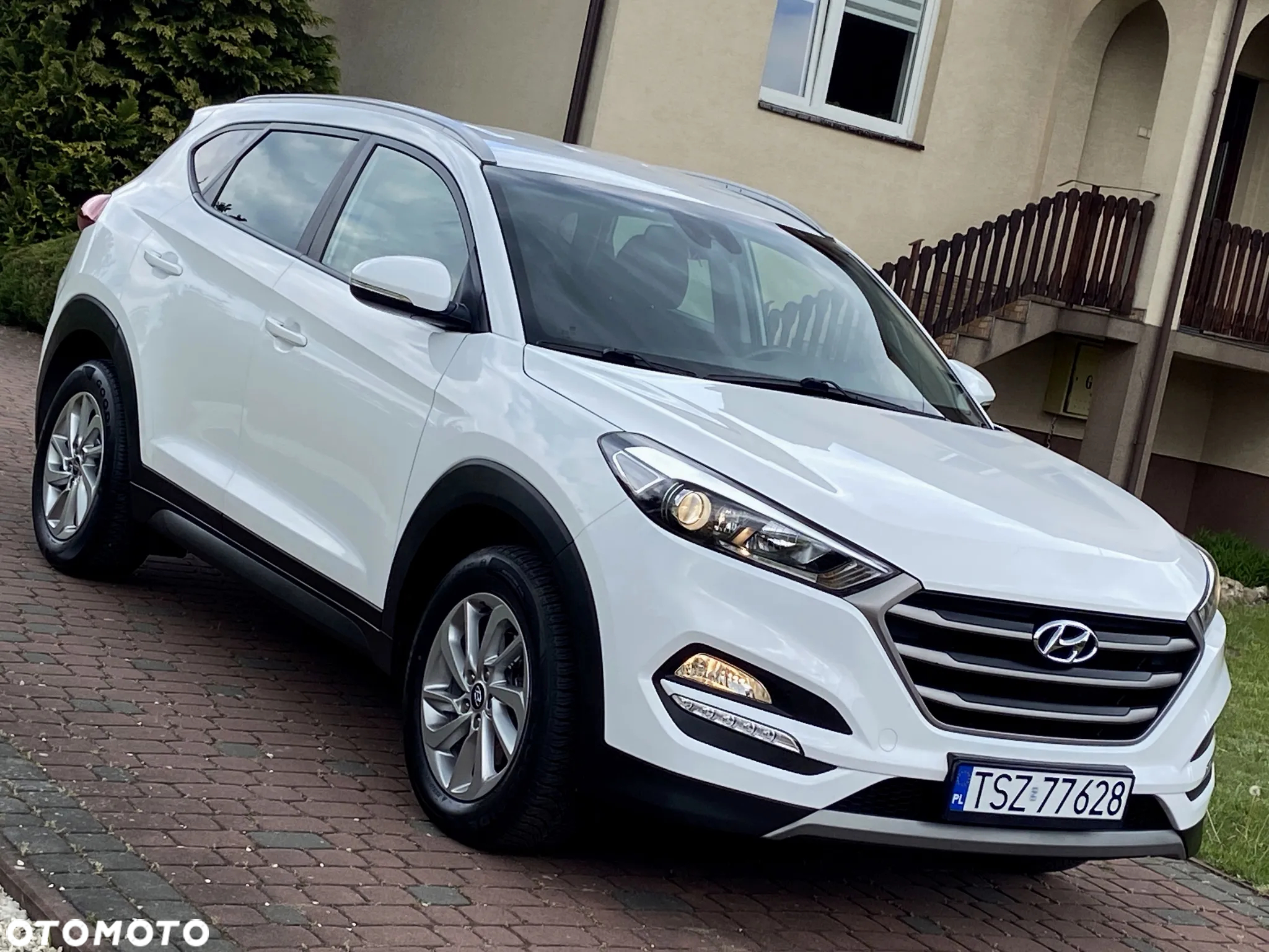 Hyundai Tucson blue 1.7 CRDi 2WD Advantage - 17