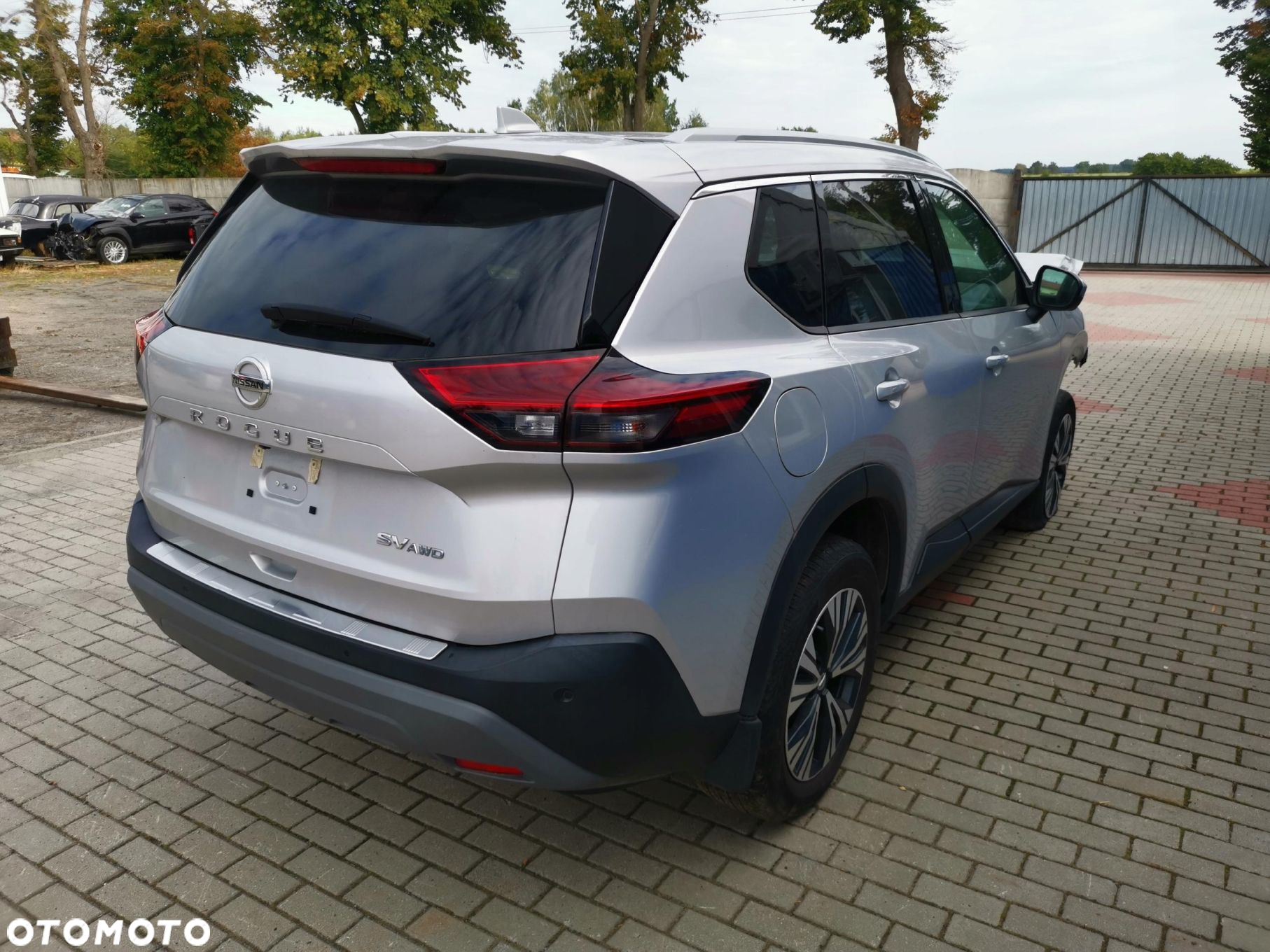 NISSAN ROGUE X-TRAIL T33 FOTELE KANAPA BOCZKI KOMPLET SKORA - 16