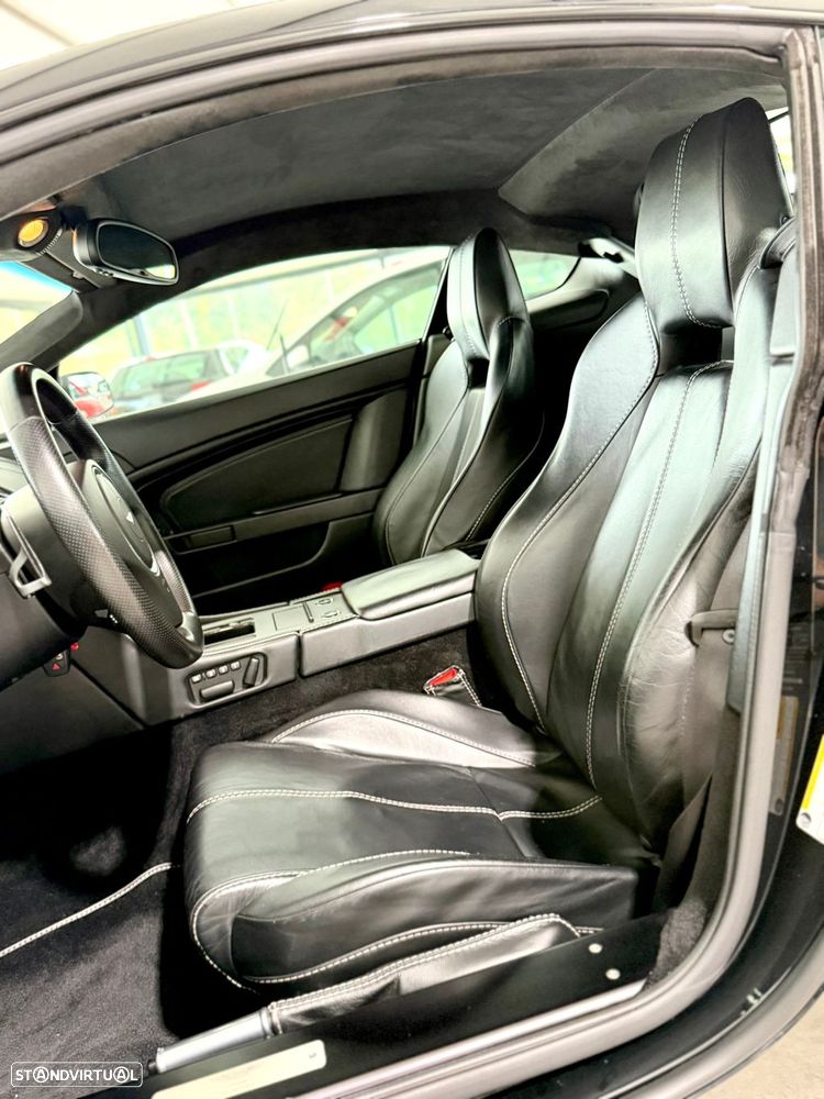 Aston Martin Vantage Coupe V8 Sportshift - 30