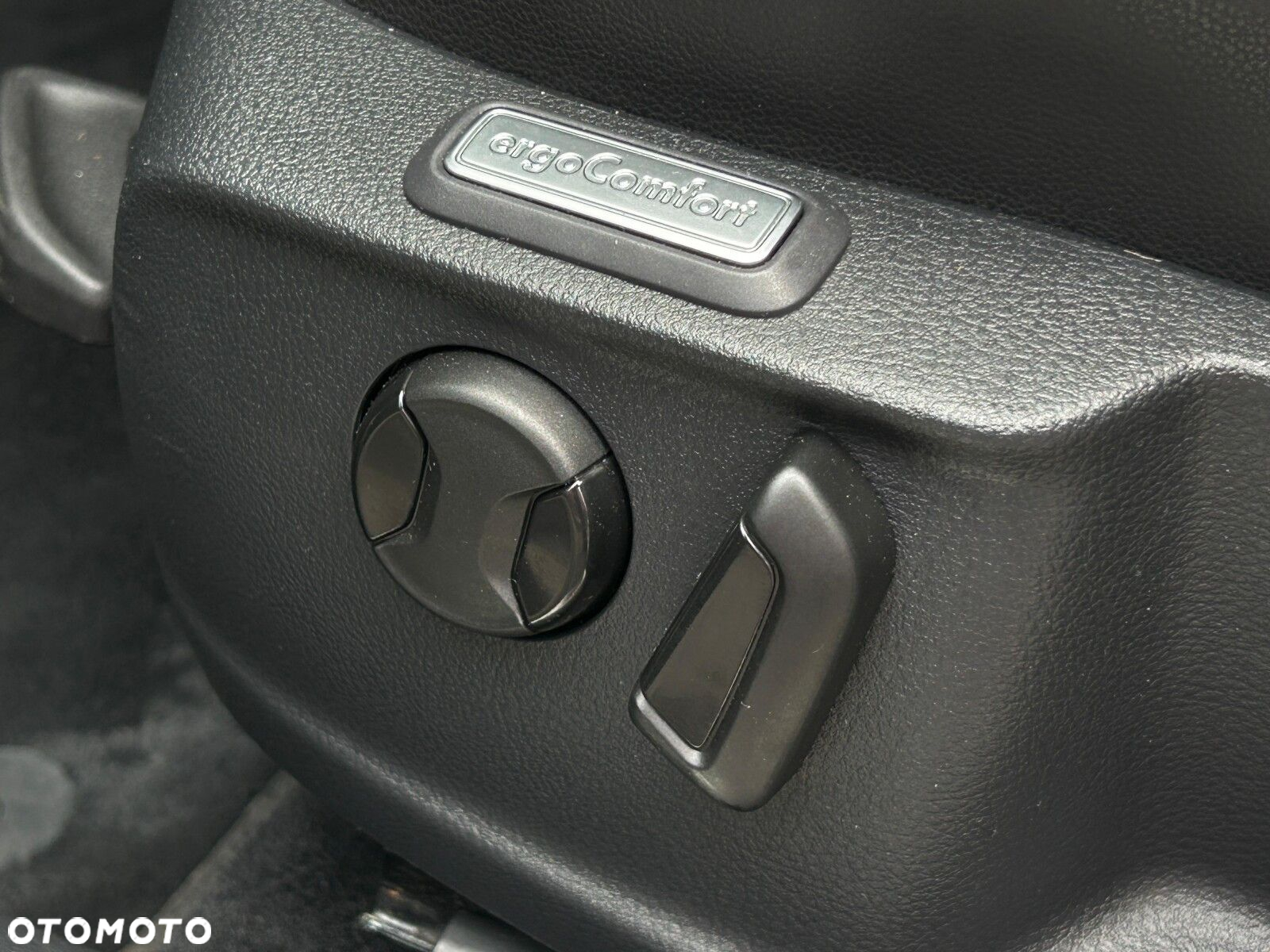 Volkswagen Passat 2.0 TSI Elegance DSG - 39