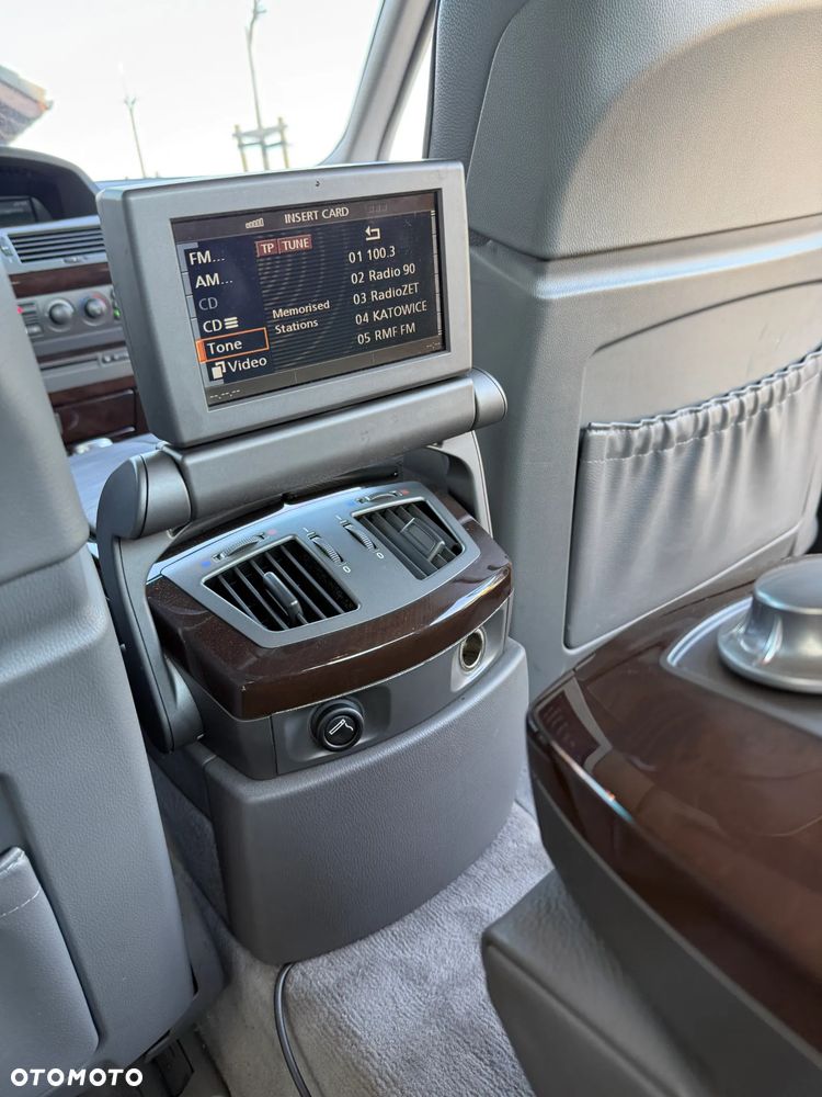 BMW Seria 7 - 29