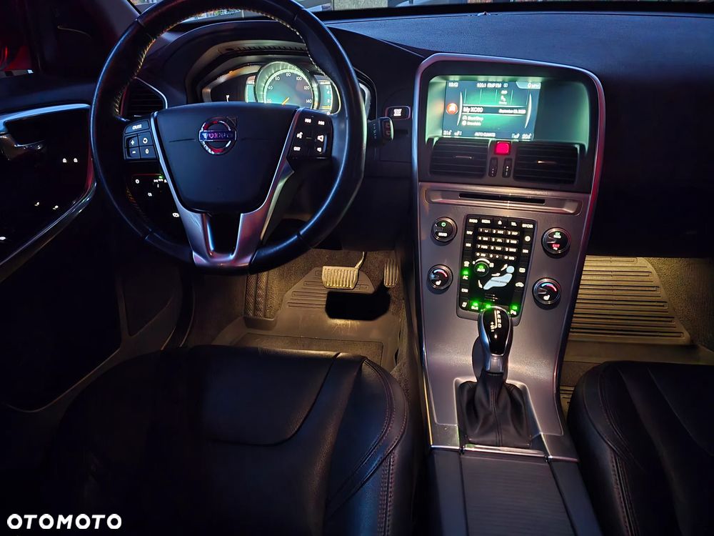 Volvo XC 60 T5 AWD Drive-E Summum - 39