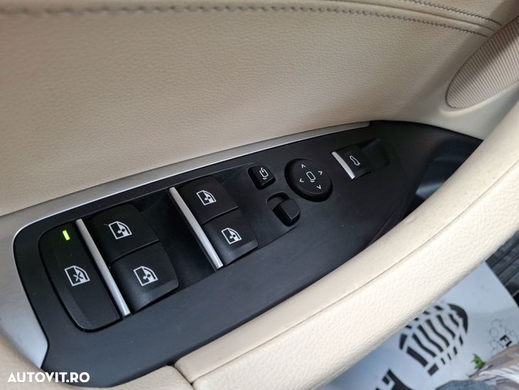 BMW X3 xDrive20d AT Luxury Line - 30