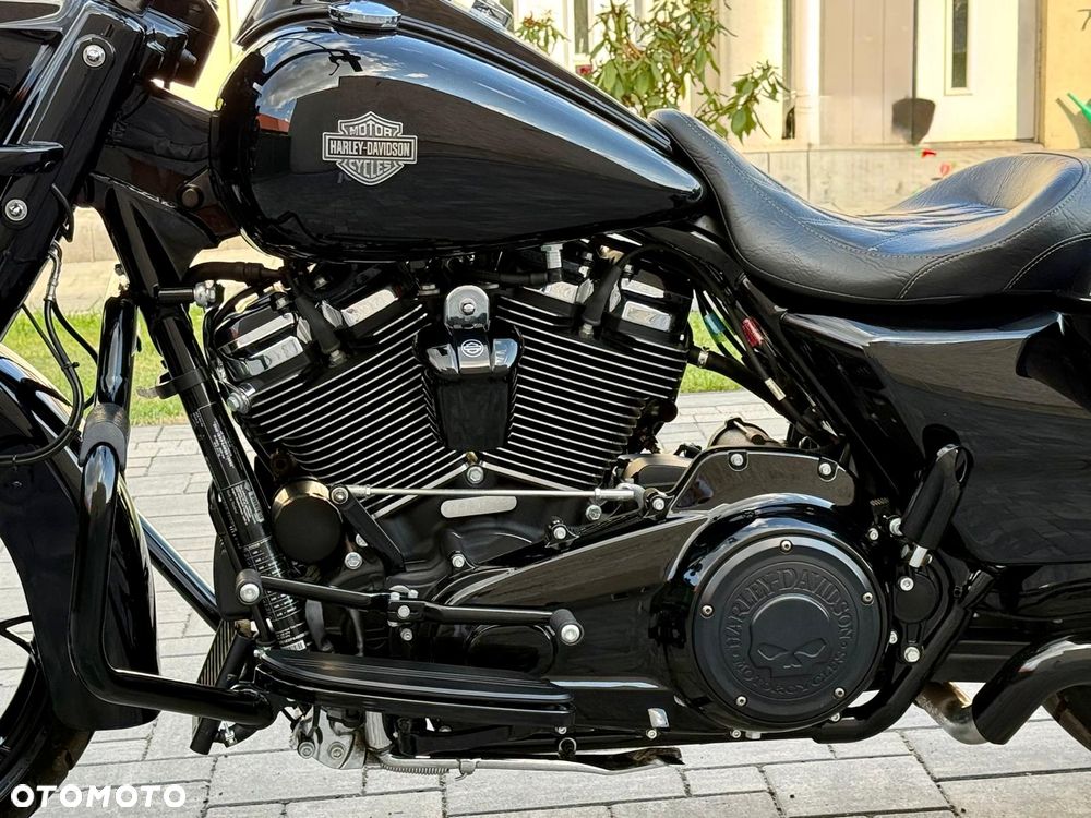 Harley-Davidson Touring Road King - 29