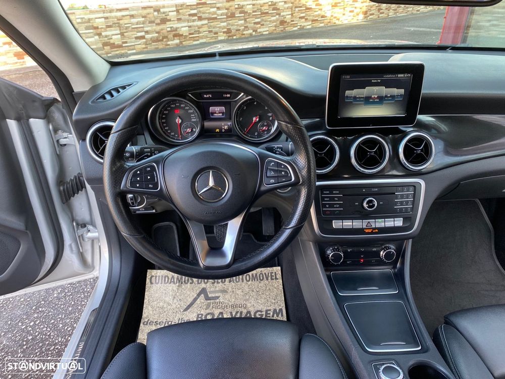 Mercedes-Benz CLA 180 - 16