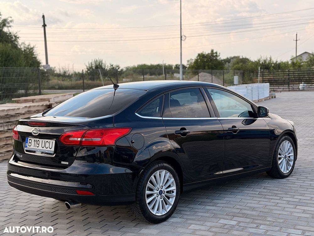Ford Focus 1.6 Ti-VCT Aut. Titanium - 5