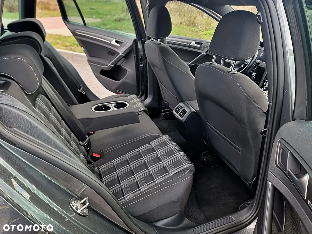 Volkswagen Golf GTD (BlueMotion Technology) - 22