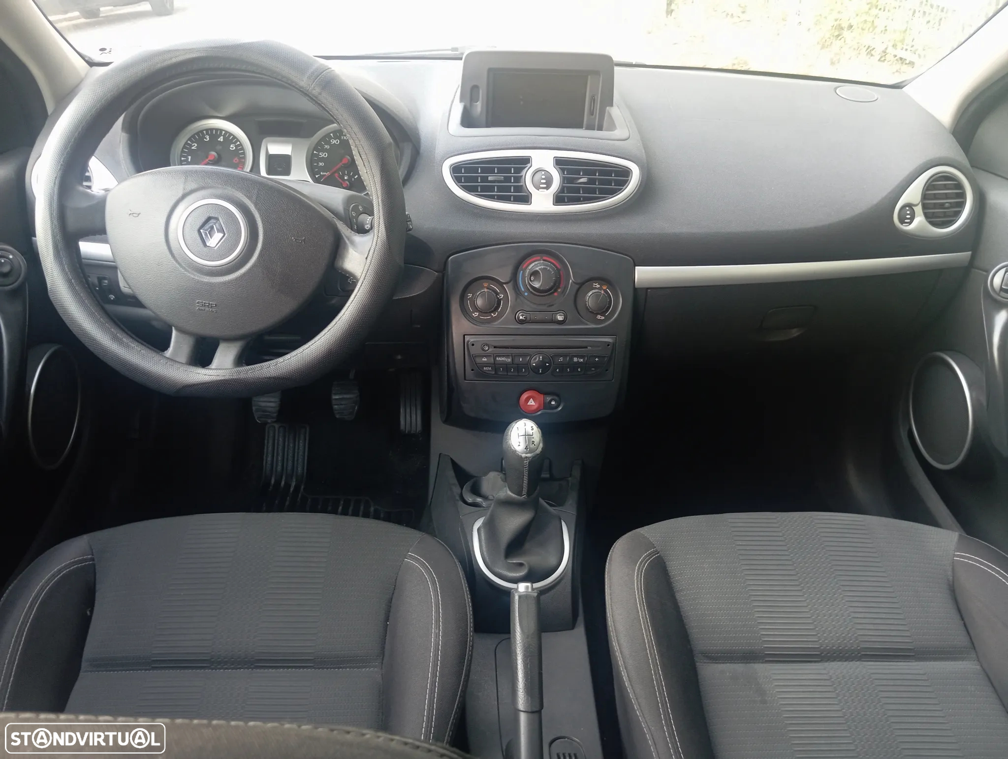 Renault Clio 1.2 16V Dynamique S - 6