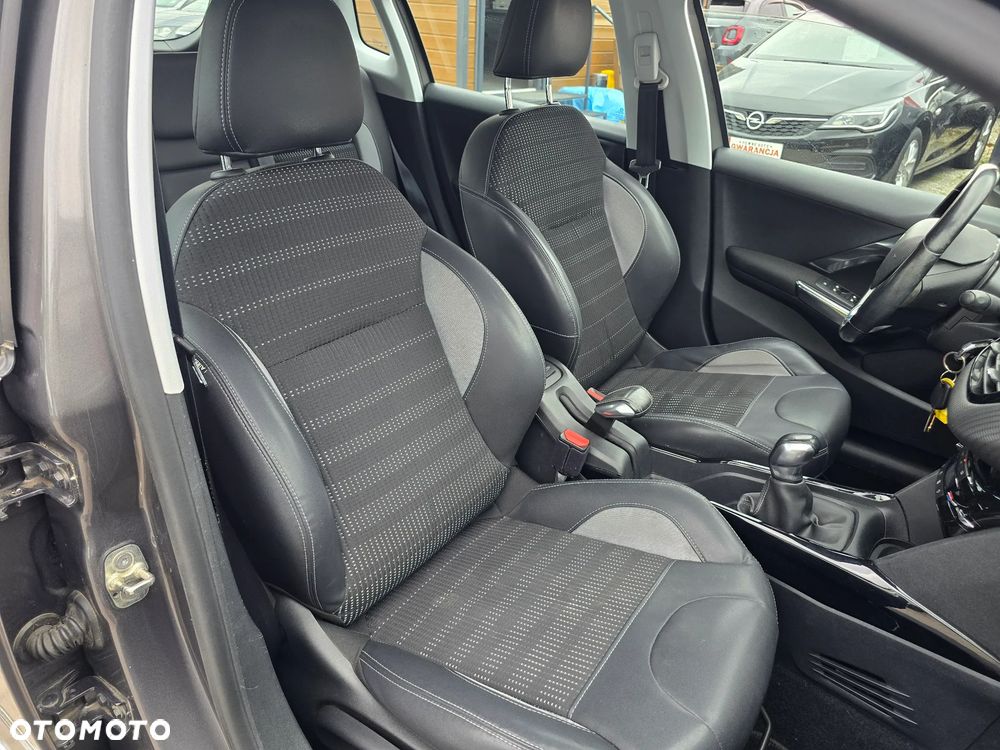 Peugeot 2008 - 16