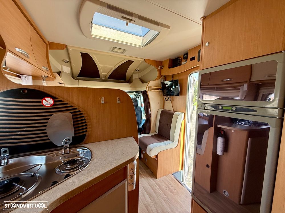 Chausson Flash 28 - Cama Central - 16