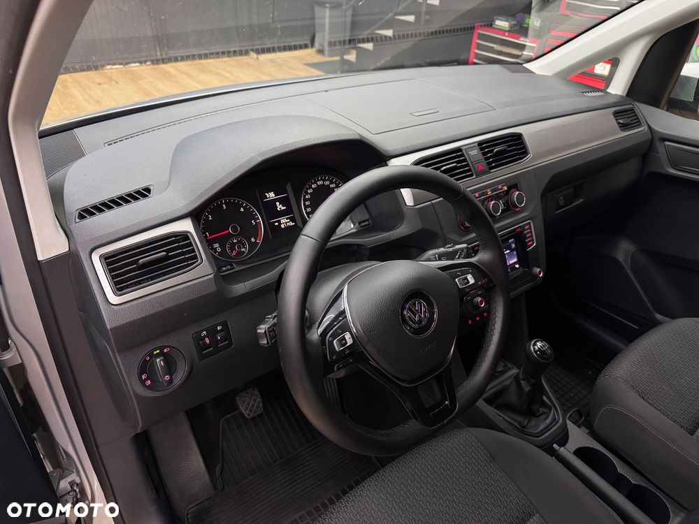 Volkswagen Caddy 2.0 TDI Highline - 25