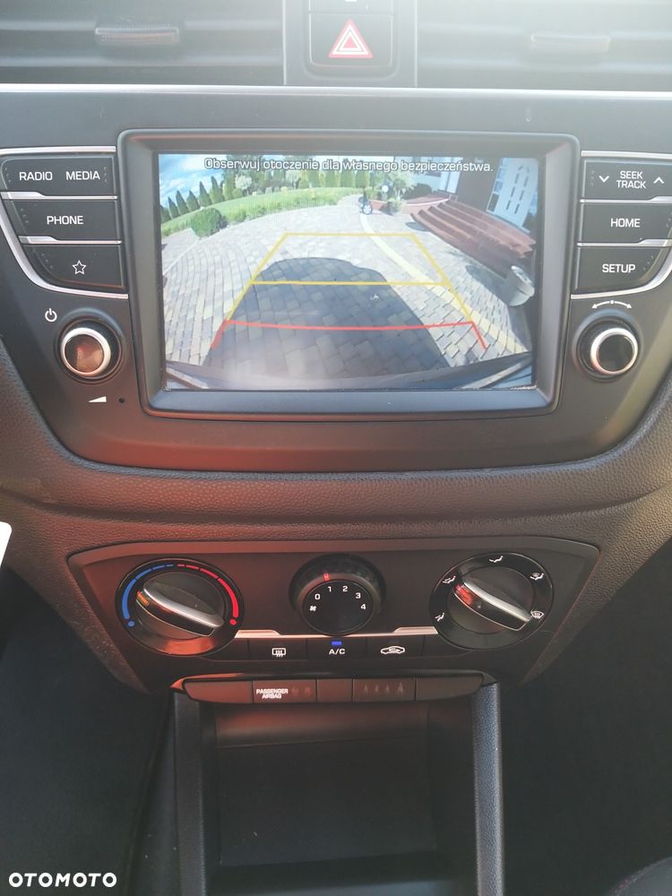 Hyundai i20 - 12