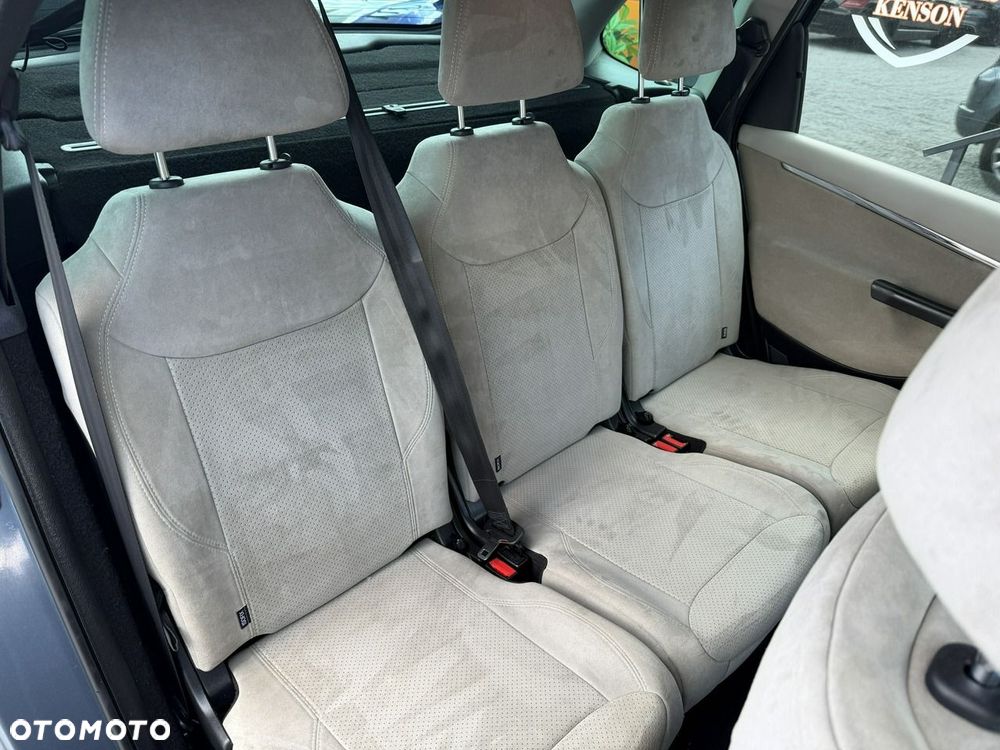 Citroën C4 Picasso 1.6 HDi FAP EGS6 Exclusive - 28