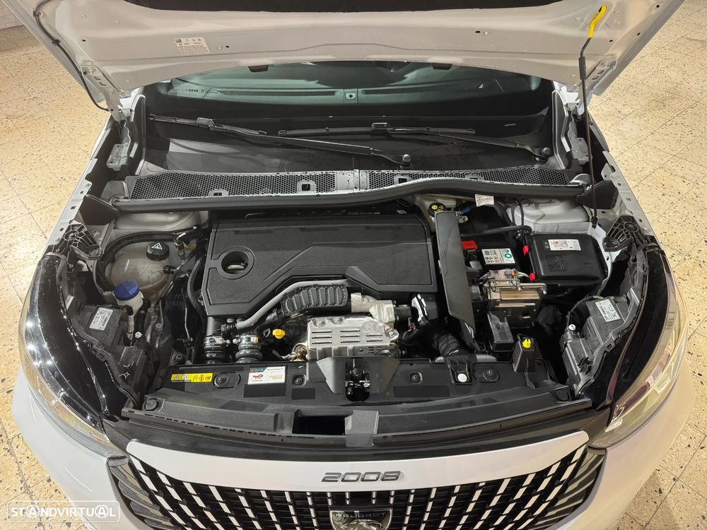 Peugeot 2008 1.2 Hybrid Allure e-DCS6 - 8