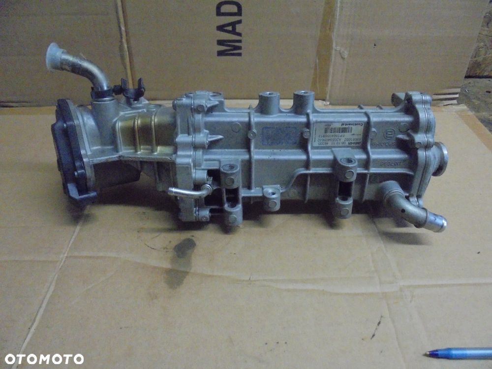 ZAWÓR EGR Z CHŁODNICA SPALIN 3.0 MITSUBISHI FUSO 504317810 / 504356913 E5 - 1