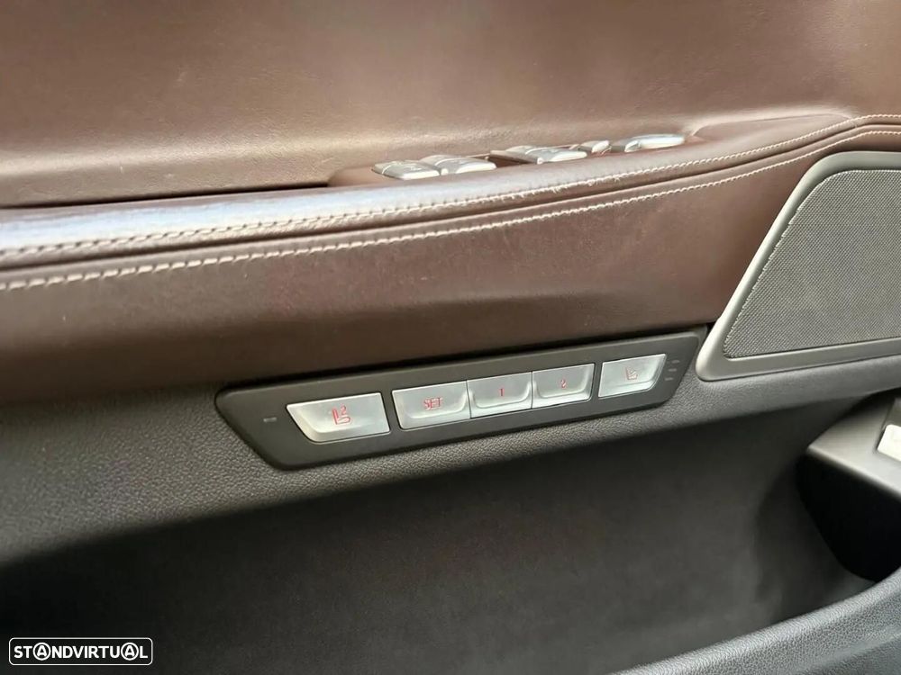 BMW 730 - 22