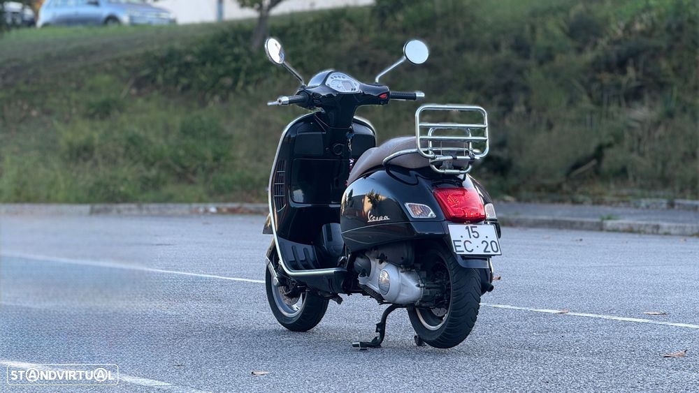 Vespa GTS Super 250ie - 8