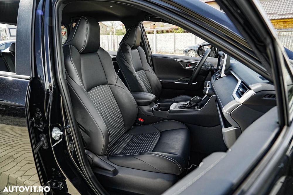 Toyota RAV4 2.5 4x4 Black Edition - 14