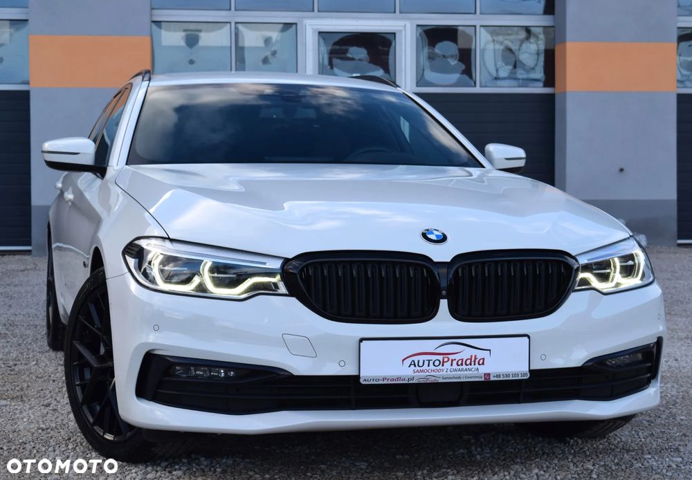 BMW Seria 5 525d Sport Line - 2