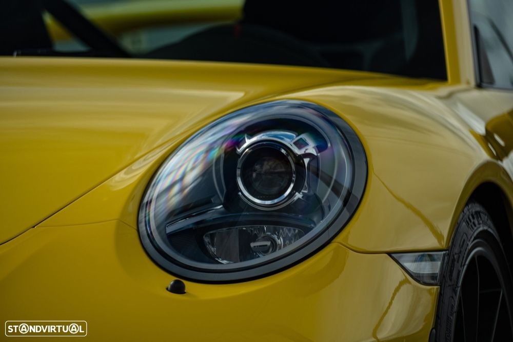 Porsche 911 Série F - 7