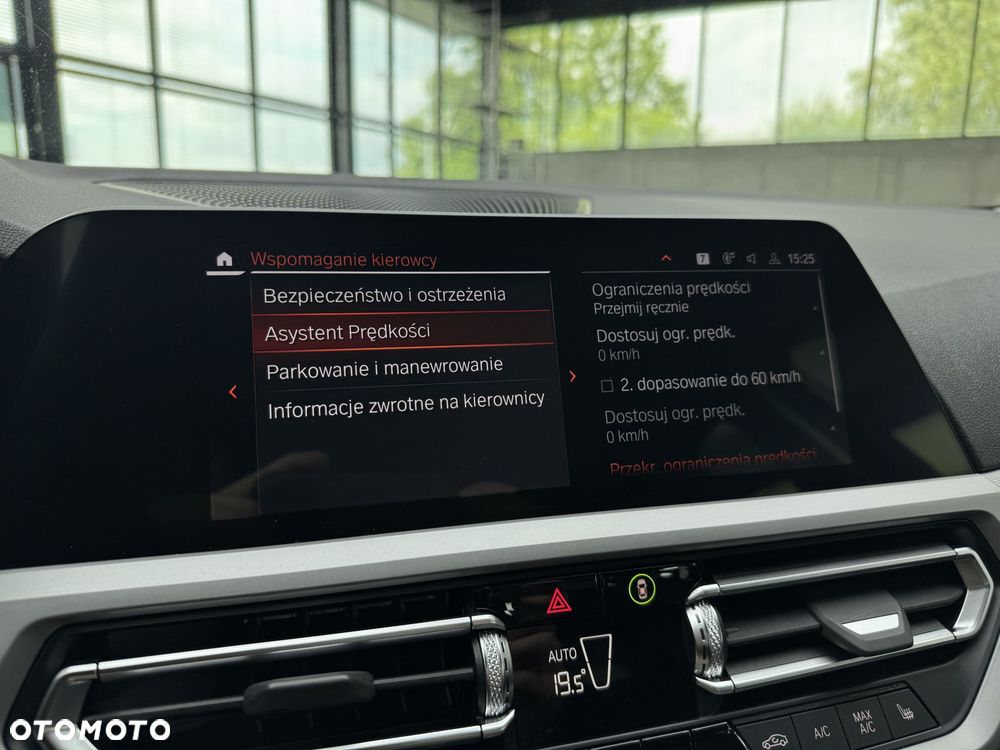 BMW Seria 3 318i - 36