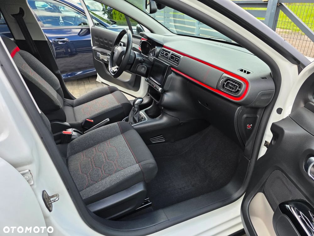 Citroën C3 1.2 PureTech Shine - 17
