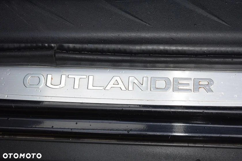 Mitsubishi Outlander 2.0 Intense 2WD - 19