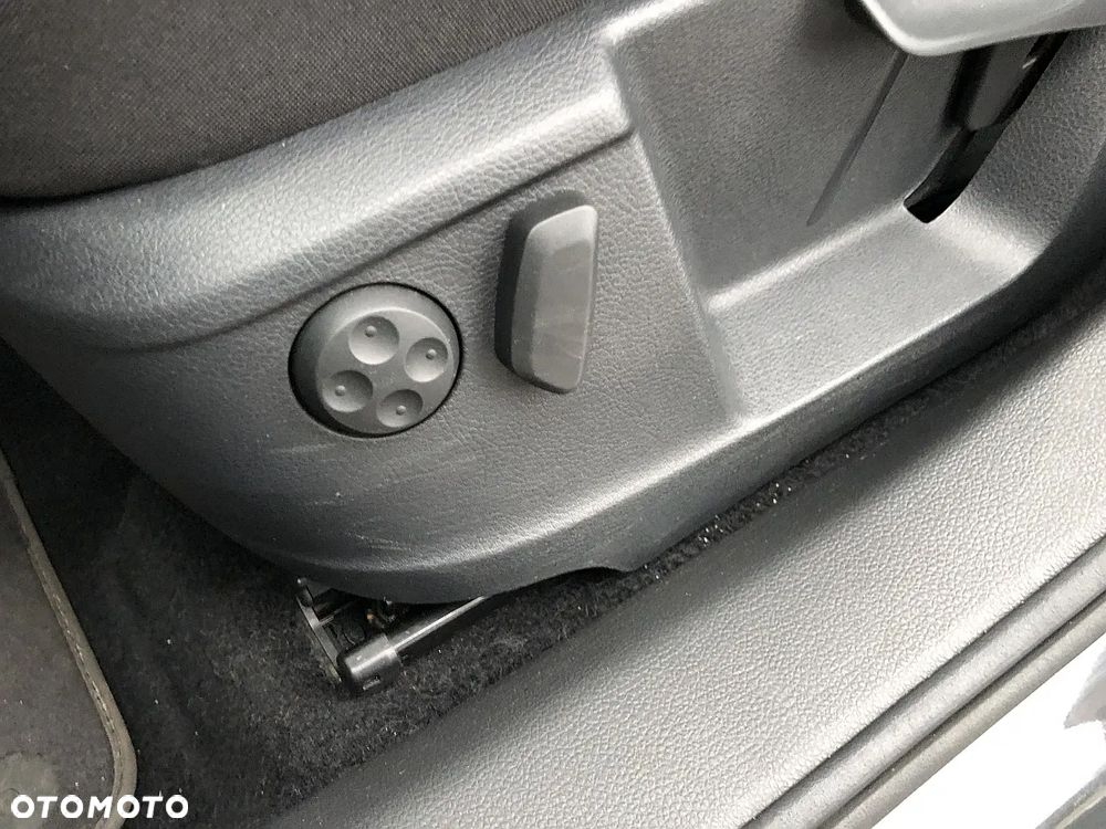 Volkswagen Sharan 2.0 TDI BMT Highline DSG - 28
