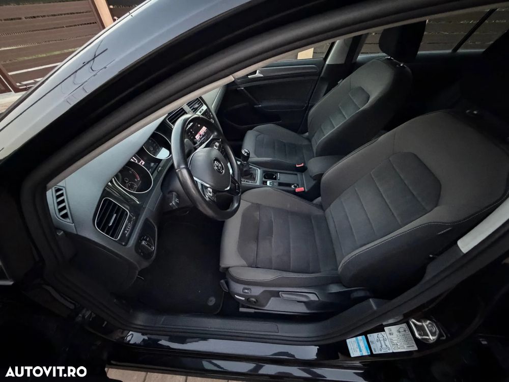 Volkswagen Golf 1.6 TDI DPF Comfortline - 28