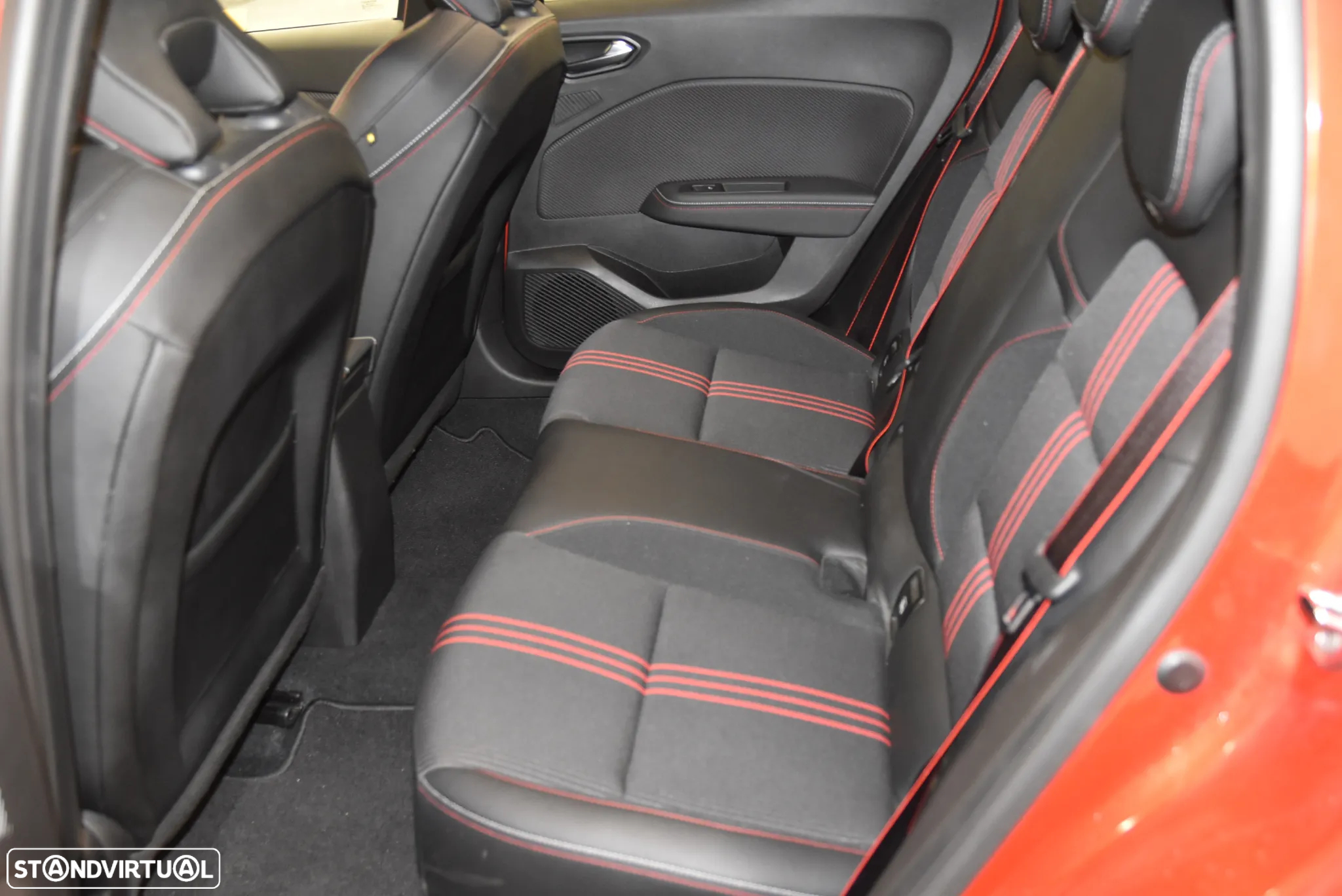 Renault Clio 1.0 TCe RS Line - 13