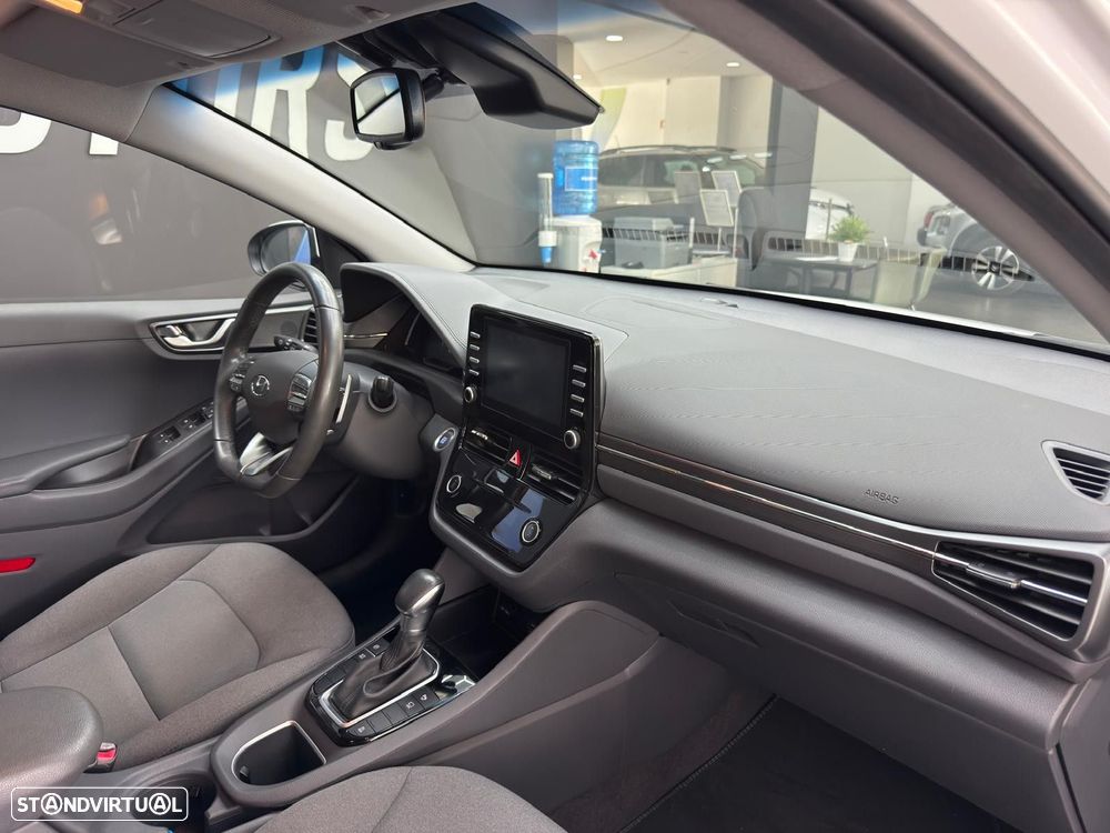 Hyundai Ioniq 1.6 GDI PHEV Pack Plus - 32
