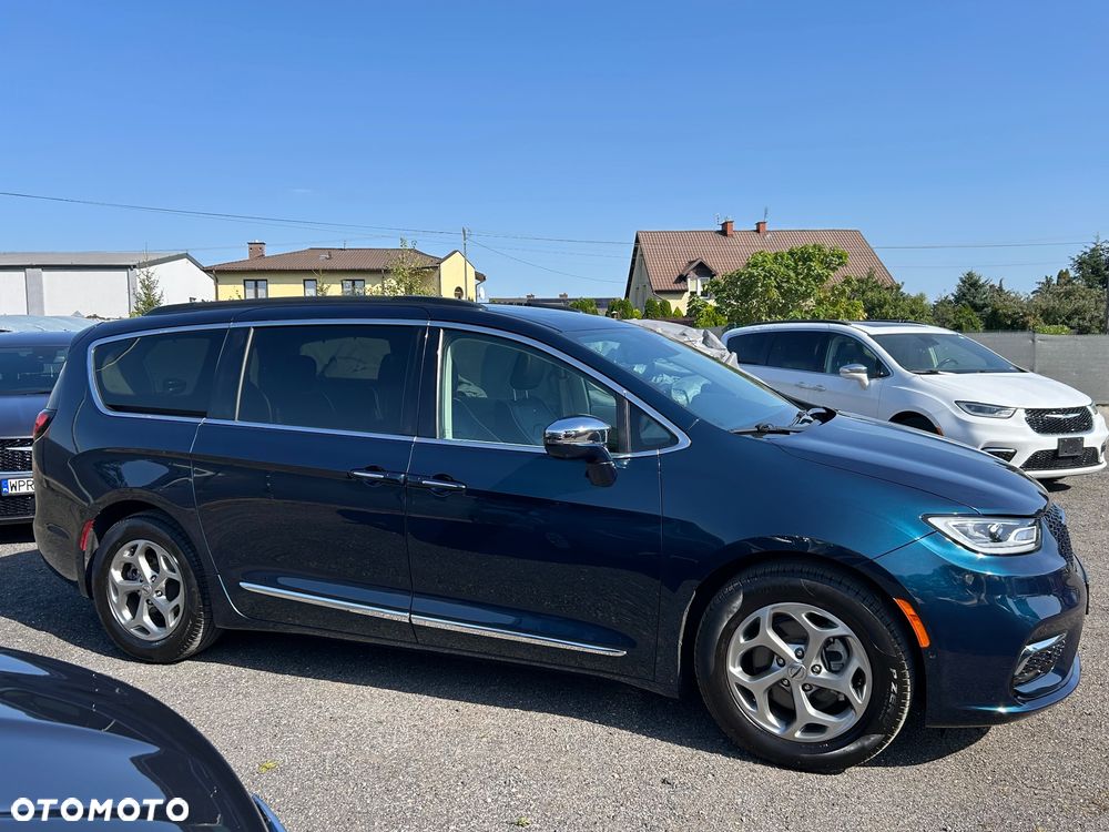 Chrysler Pacifica - 3