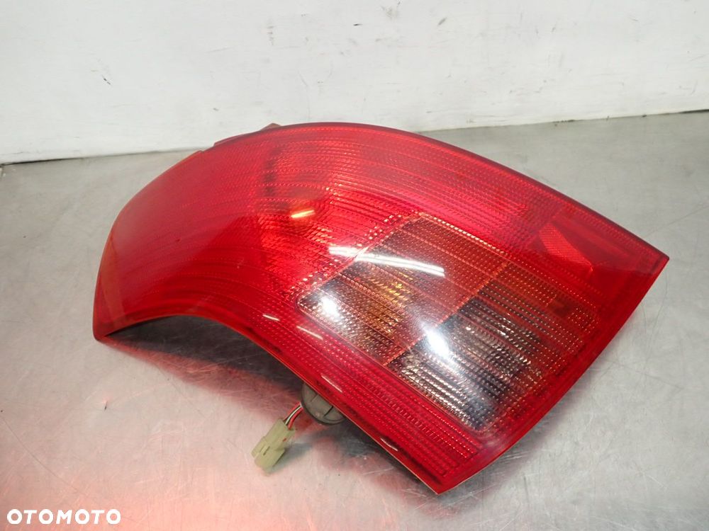 LAMPA LEWA TYLNA SUZUKI SWIFT IV - 2