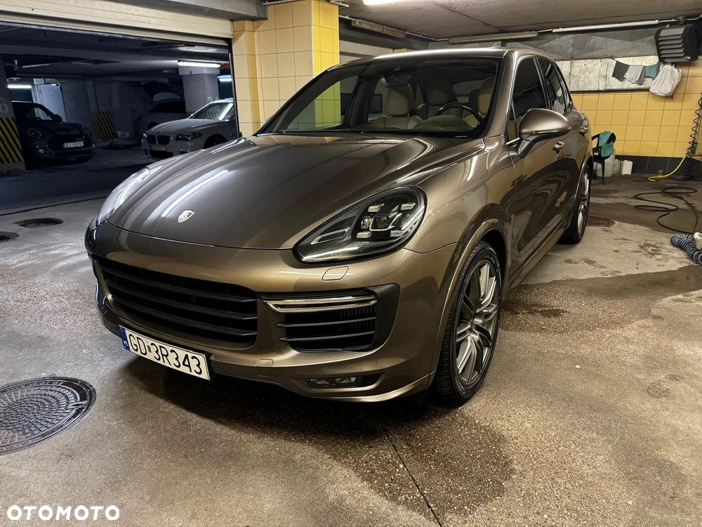 Porsche Cayenne GTS - 3
