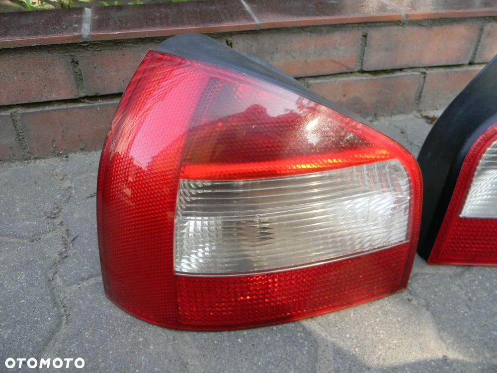 lampa tył prawa lewa AUDI A3 8l lift 00-01 - 2