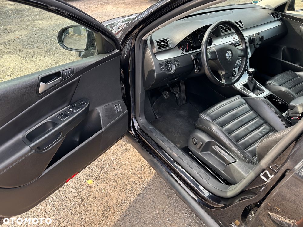 Volkswagen Passat 2.0 TDI DPF Comfortline - 12