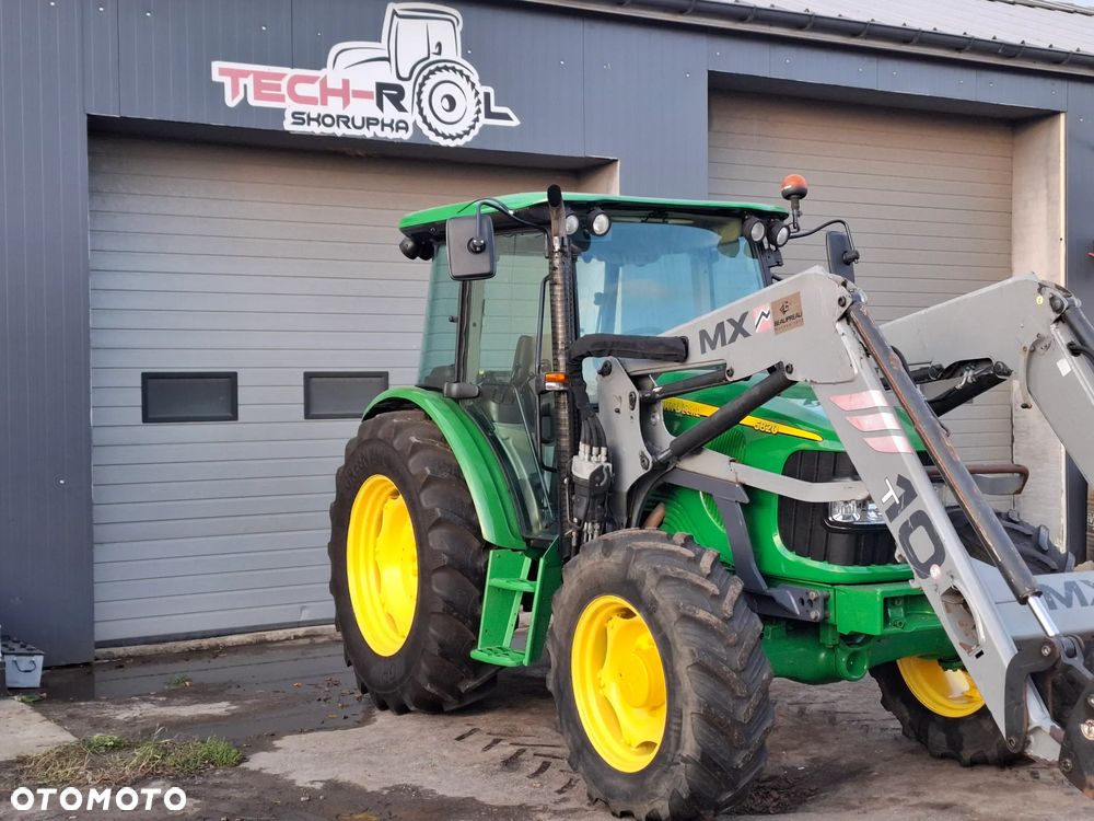 John Deere 5820 - 8