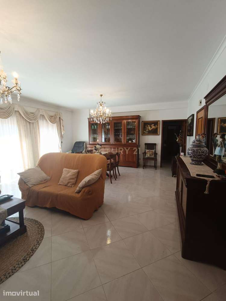 Quarto Suite para Arrendamento | Exclusivo para Senhoras | Casal do Ch - Grande imagem: 4/11
