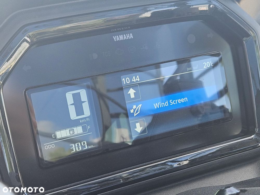 Yamaha X-max - 12