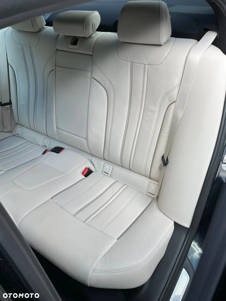 BMW Seria 5 530i xDrive M Sport sport - 28