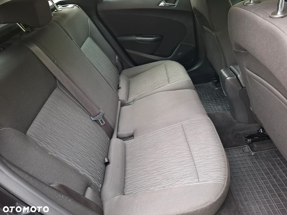 Opel Astra 1.4 Turbo Exklusiv - 23