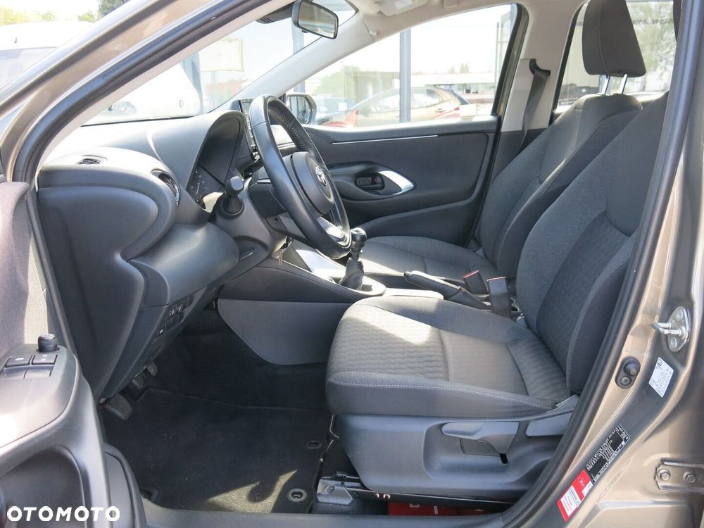 Toyota Yaris 1.5 Comfort - 12