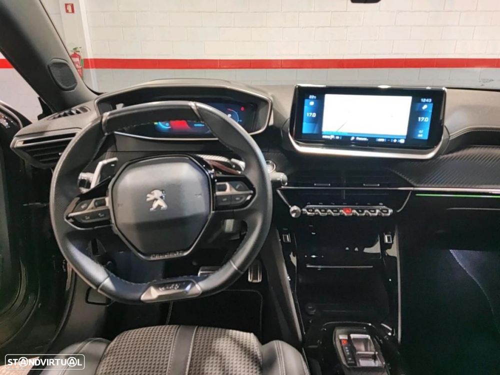 Peugeot 2008 1.5 BlueHDi GT EAT8 - 5